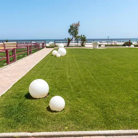 Se054 - Senigallia, Monolocale Fronte Mare Alle ''piramidi'' דירה *