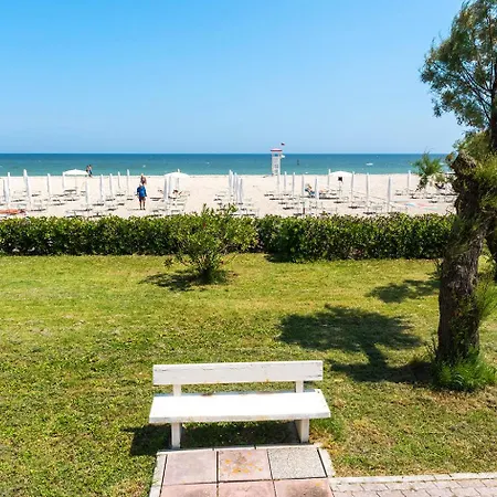 Se054 - Senigallia, Monolocale Fronte Mare Alle ''piramidi'' דירה Scapezzano